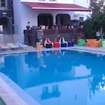 Alvin Ξενοδοχείο 3*